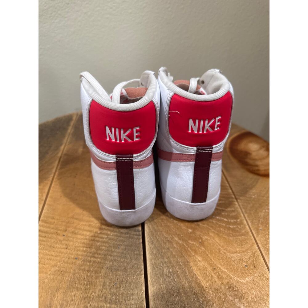 Nike Women's Blazer Mid '77 Next Nature White/Red Stardust-Night Maroon size 10 - Picture 4 of 8